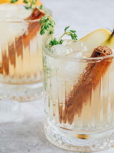 Spiced Pear Cocktail