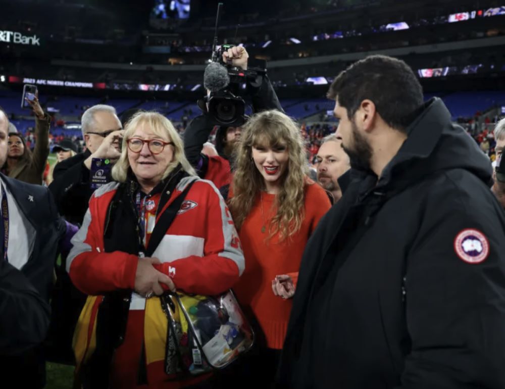 Donna Kelce and Taylor Swift