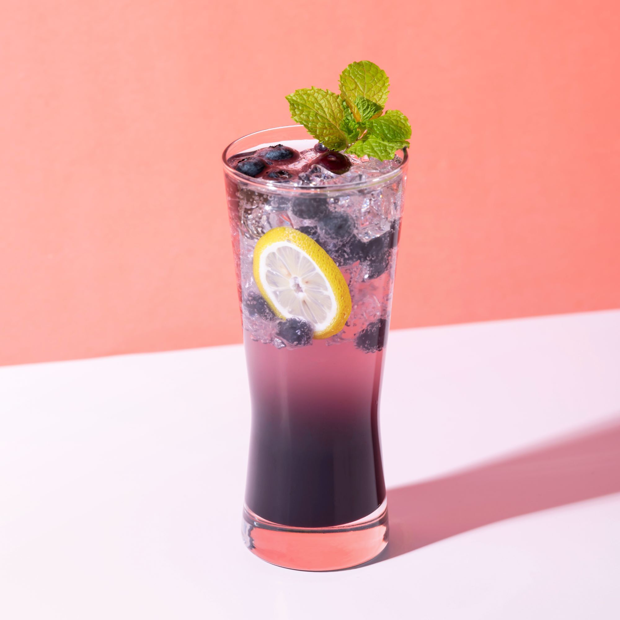 Barefoot Blueberry Citrus Splash Fruitscato Cocktail